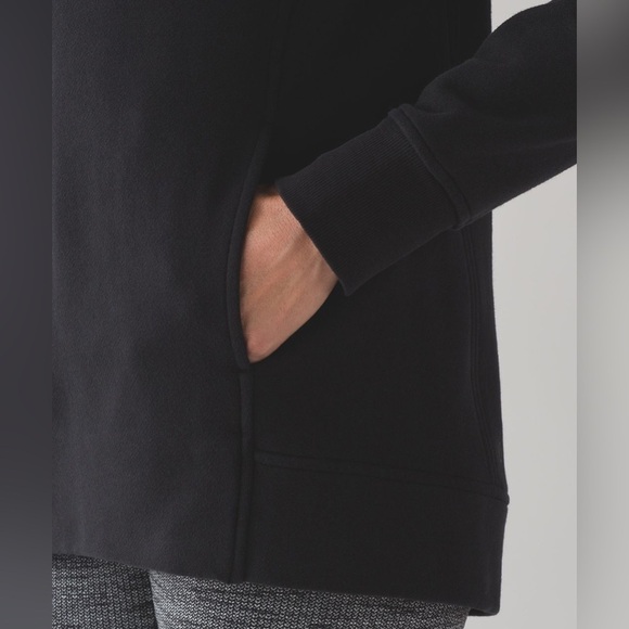 LULULEMON Fleece Please Pullover
Black - Picture 8 of 11